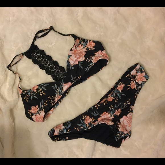 Billabong Other - Billabong bathing suit